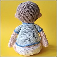 Product afbeelding baby jongen achterkant Baby amigurumi pattern