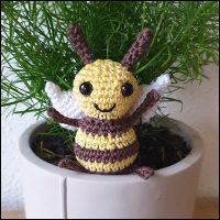 Product afbeelding Bizzzy de bij plant Bizzzy the Bee mini pattern