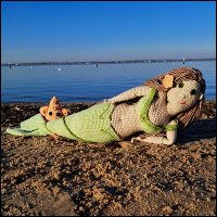 Product afbeelding zeemeermin liggend strand Mermaid pattern