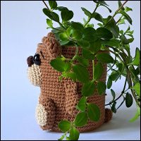 Product afbeelding plantenpotje beer bruin gewone voeten zijkant Bear planter pattern