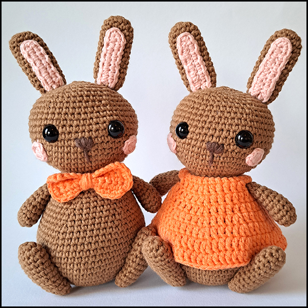 Product afbeelding amigurumi konijnen Easter bunny egg warmer and amigurumi pattern