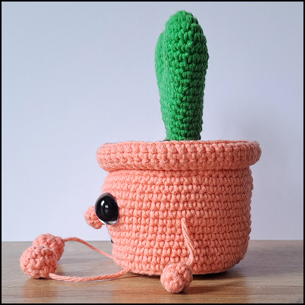 Product afbeelding Plantenpotje hart roze zijkant Heart planter pattern