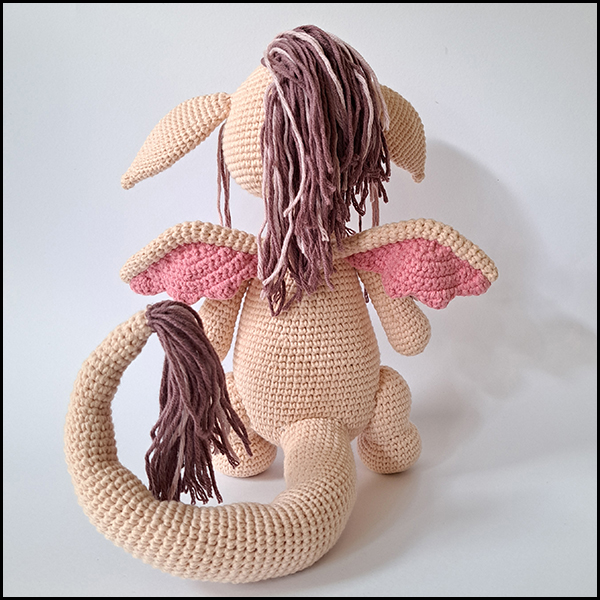 Product afbeelding draakje achterkant Dragon pattern
